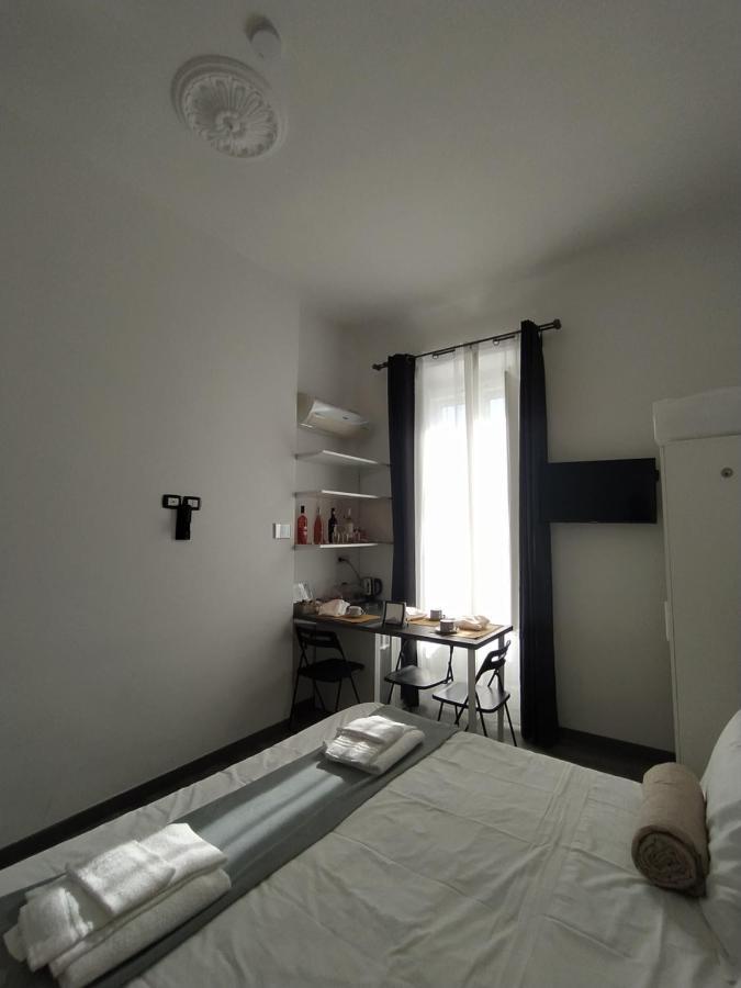 Domus Nikolai Hotel Bari Exterior photo