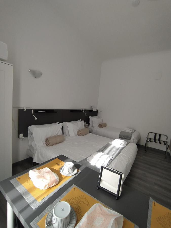 Domus Nikolai Hotel Bari Exterior photo